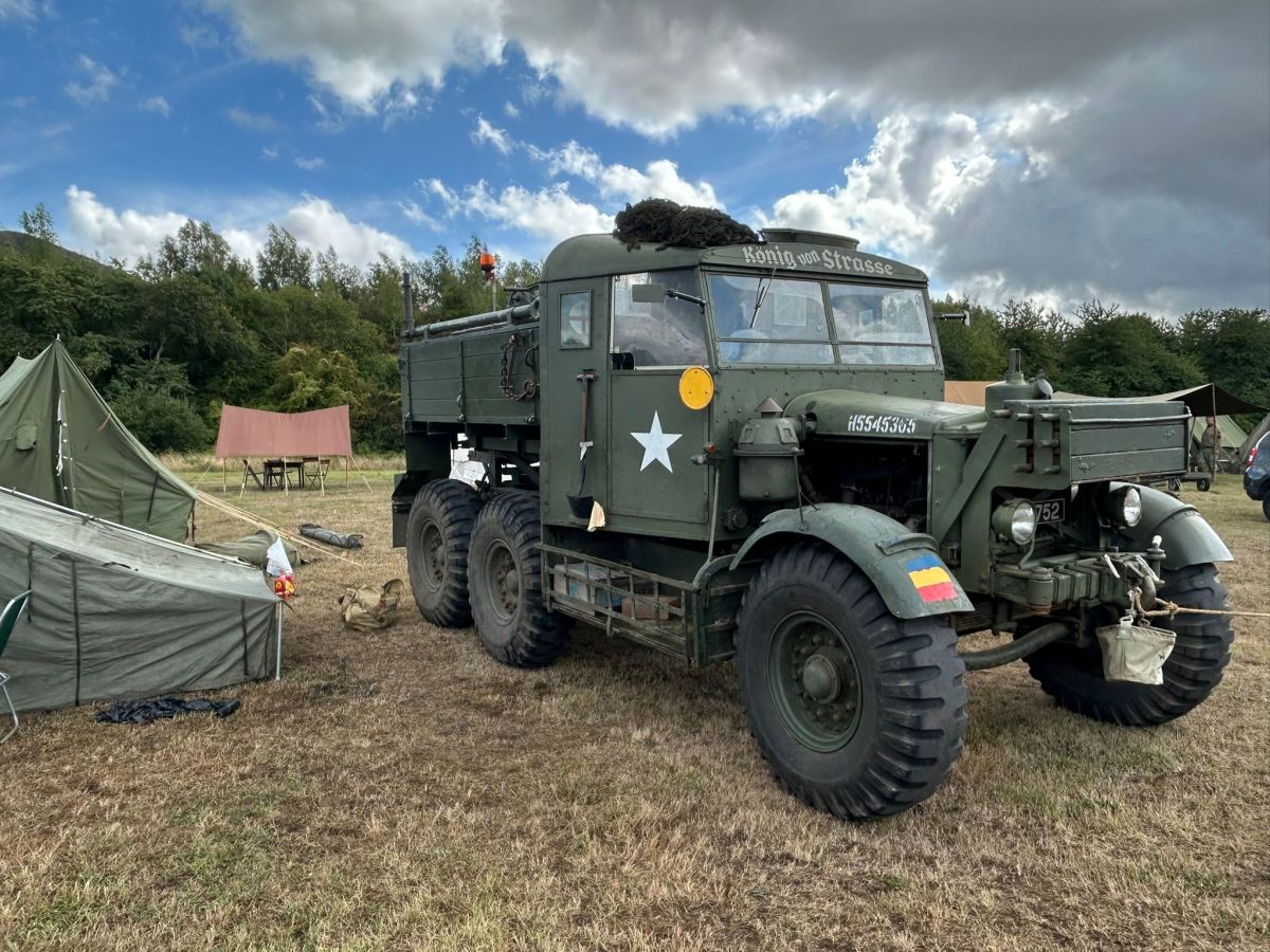 Des dépanneuses britanniques rares seront exposées à Haillicourt.