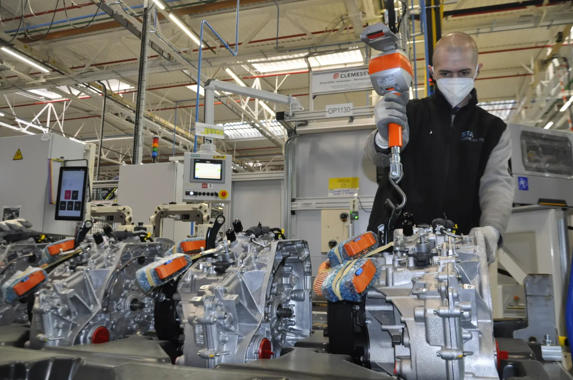 La Manufacture de Ruitz, qui produit essentiellement des bacs de batteries électriques.