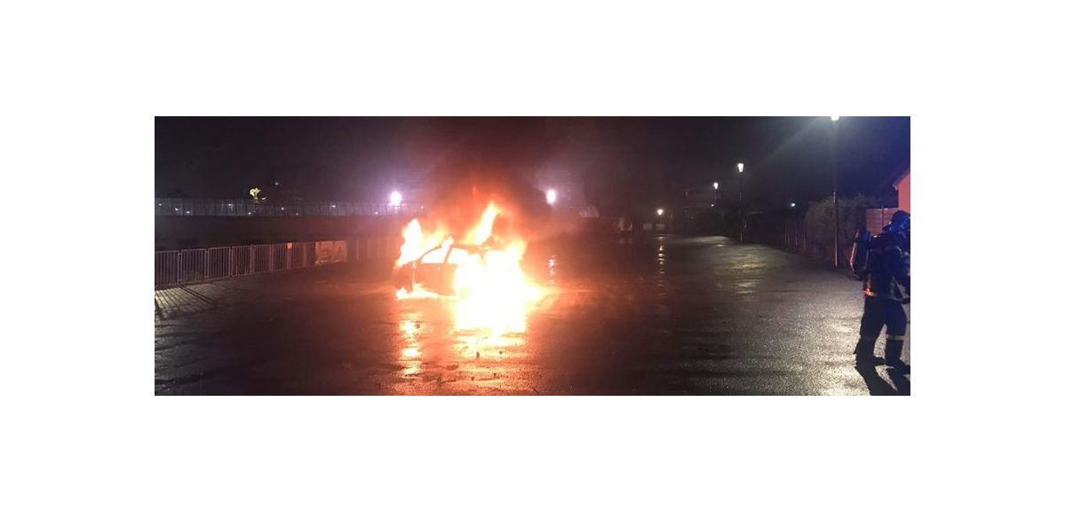 Un véhicule brûlé la nuit du 14 juillet à Béthune, le maire appelle au calme 