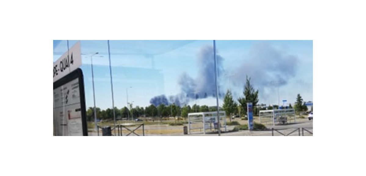 Incendie en cours dans un entrepôt à Rouvroy