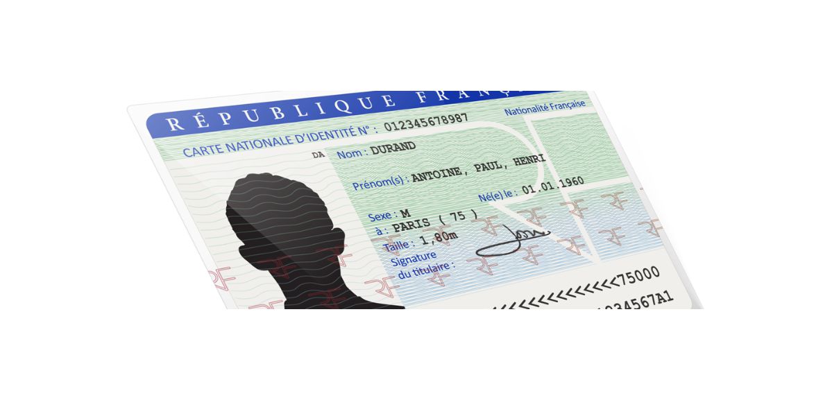 La nouvelle carte nationale d'identité électronique arrive en France