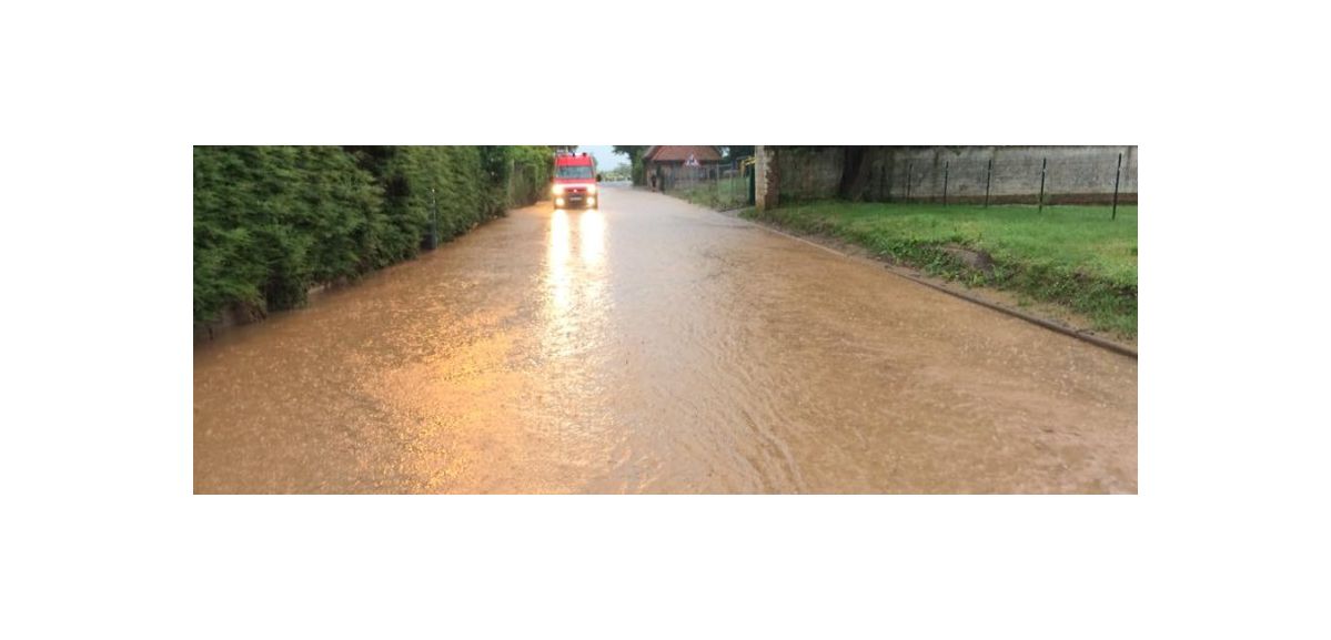 Routes et habitations inondées après les crues qui ont touché le Nord et le Pas-de-Calais
