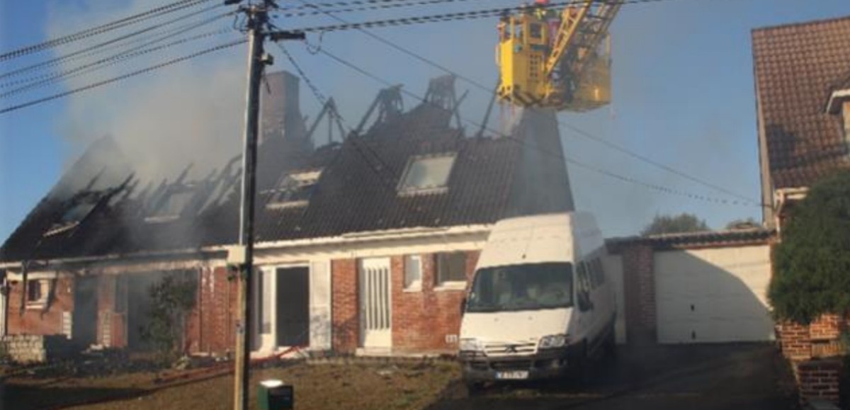 Deux habitations détruites par les flammes à Éleu-dit-Leauwette
