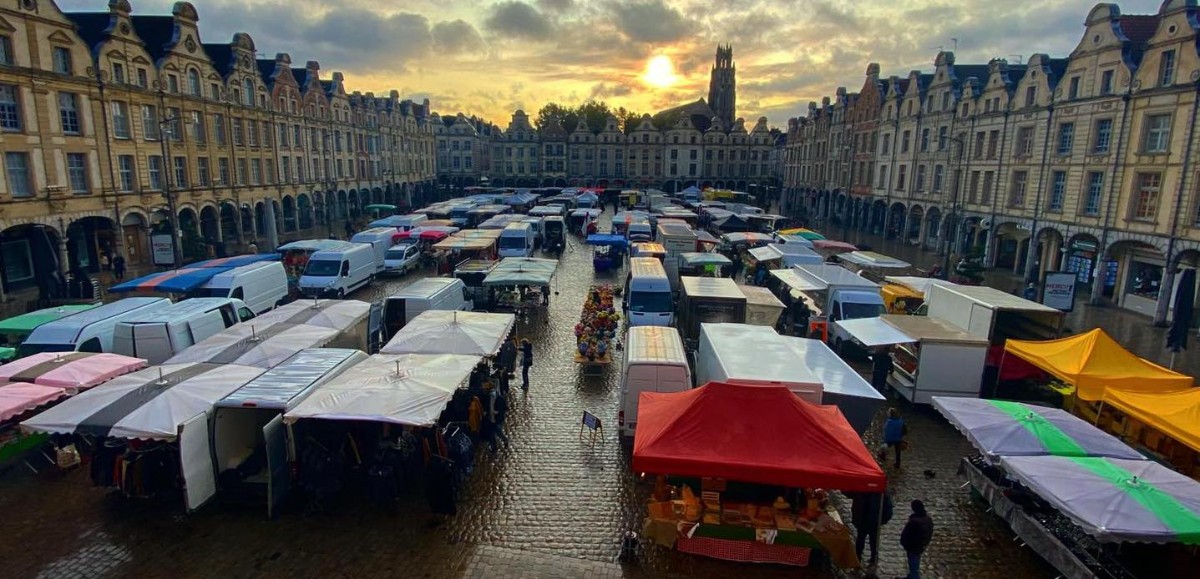 Arras : après la Ville de Noël, retour des marchés dans le centre-ville 