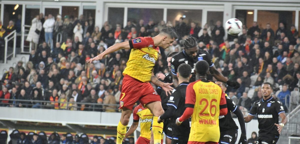 RC Lens-Auxerre (1-0) : Lens bat Auxerre et signe un 10e succès à Bollaert !