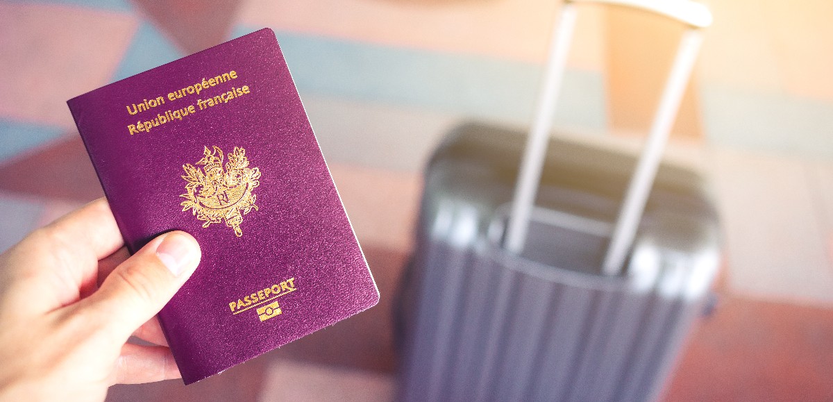 Passeport périmé, est-il possible de voyager ?