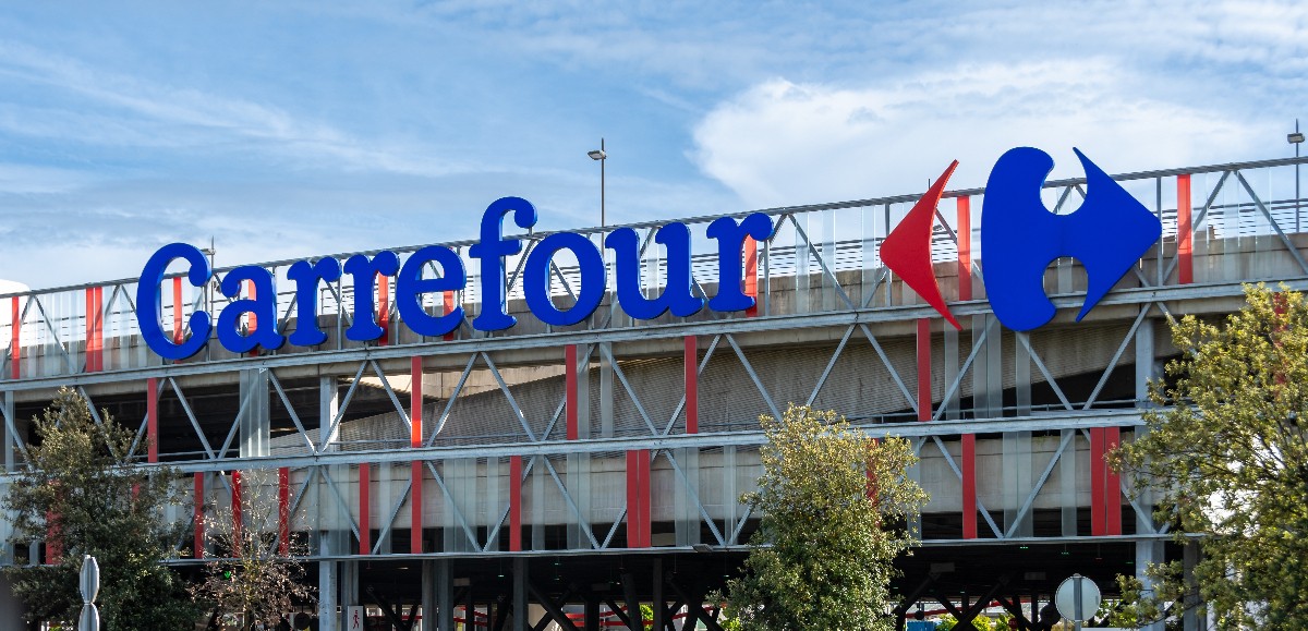 Carrefour prévoit de supprimer un peu moins de 1 000 postes en France 