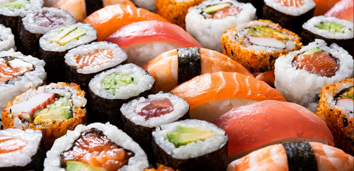 Vous aimez les sushis ? Pourquoi ne pas les préparer vous-mêmes ?