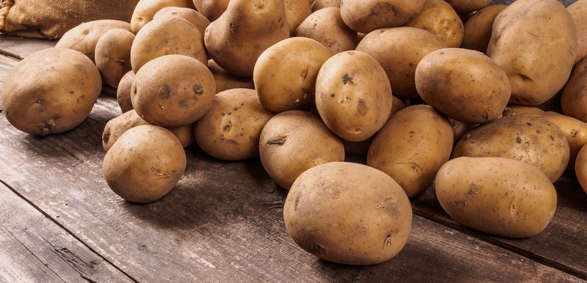 Prison de Béthune : trois individus pris en flagrant délit de jets de colis remplis de… pommes de terre 