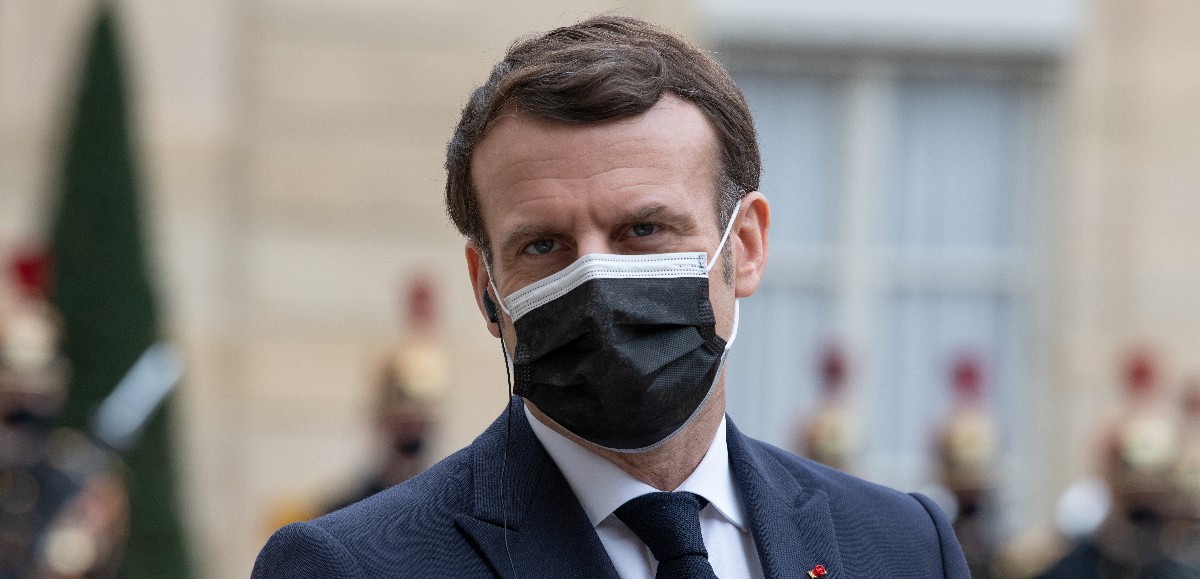 Un médecin du Pas-de-Calais suspendu pour avoir consulté le dossier vaccinal d’Emmanuel Macron