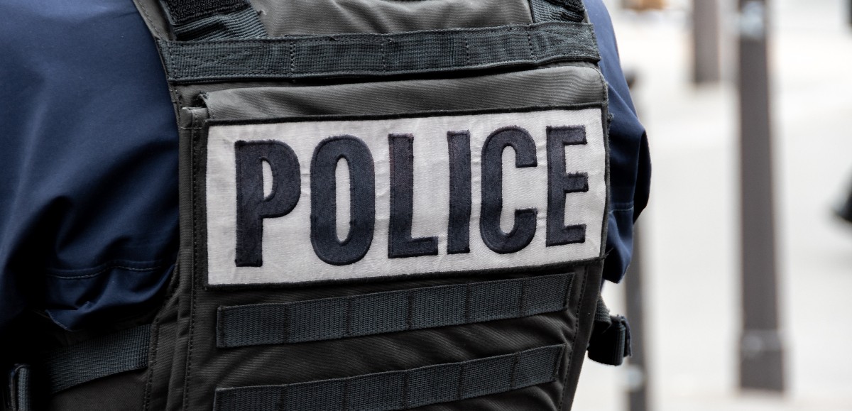 Une attaque fait un mort et deux blessés à Paris, l’assaillant fiché S
