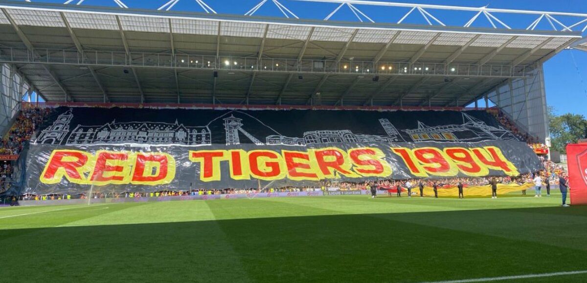 Gérald Darmanin annonce une interdiction de déplacement pour les fans de Séville à Bollaert, les Tigers réagissent