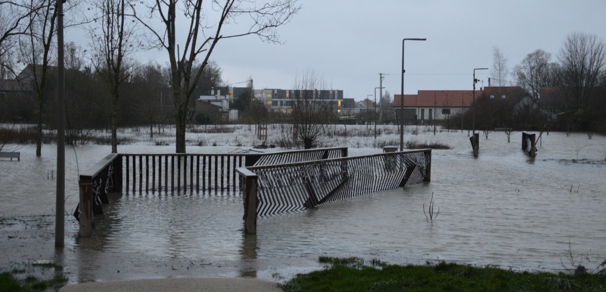 Inondations : crue historique à Lestrem, le record de 1999 a été battu 