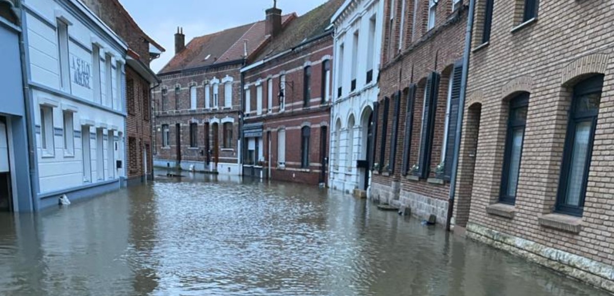 Inondations dans le Pas-de-Calais : Emmanuel Macron réclame au gouvernement « des réponses rapides » pour les sinistrés