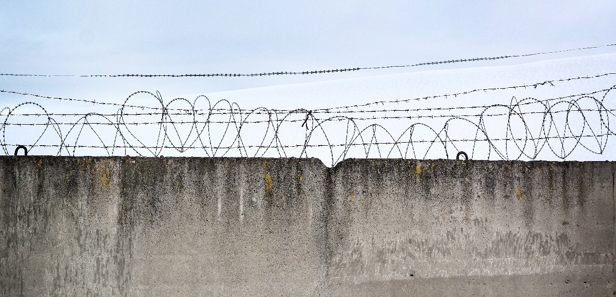 Nouvelle vague d’interpellations devant la prison de Béthune 