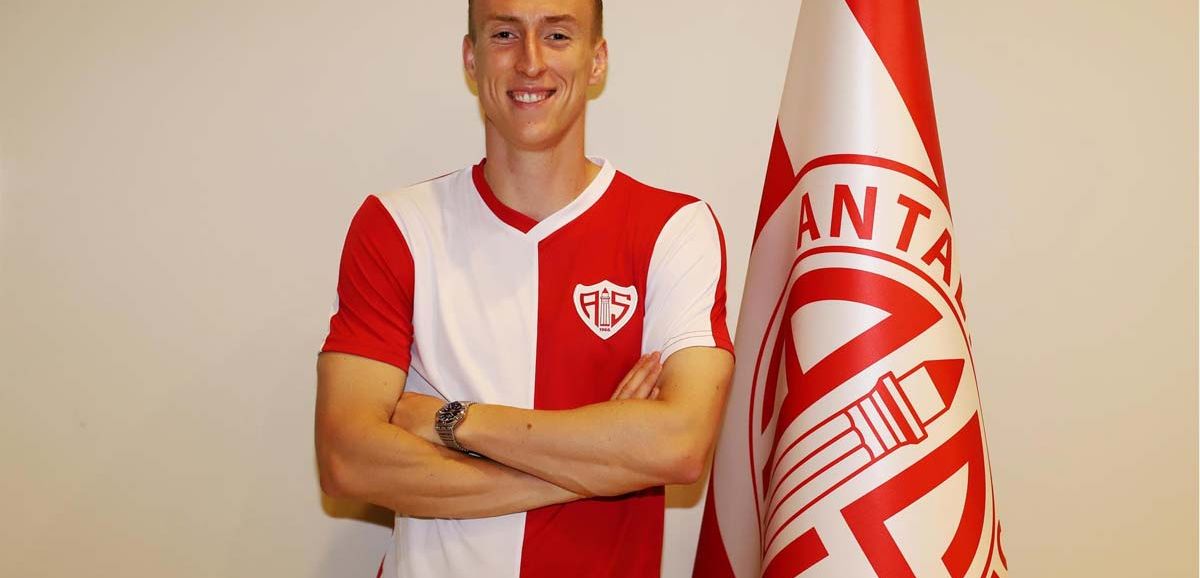 Antalyaspor veut conserver Adam Buksa, prêté par le RC Lens