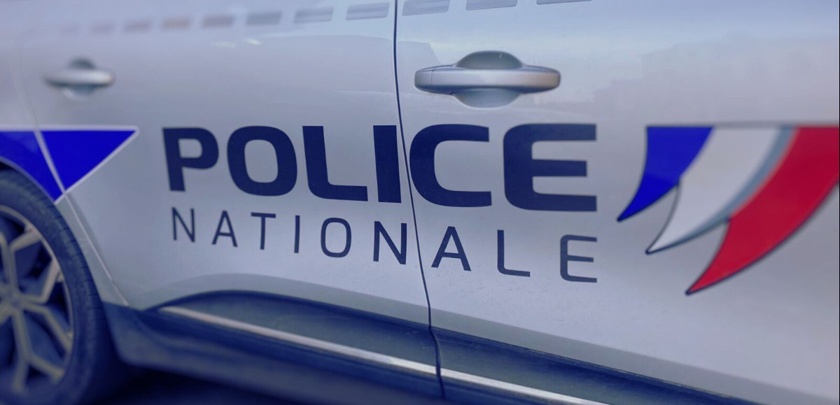 Deux jeunes de 15 ans arrêtés à bord d'une voiture volée à Rouvroy