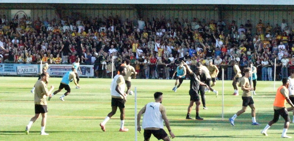 Le RC Lens ouvre son entraînement au public avant le derby Lille – RC Lens