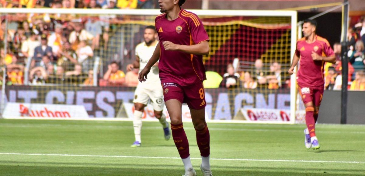 Maroc-Paraguay : Bollaert prêt à rugir pour le retour des Lions de l’Atlas et de Neil El Aynaoui