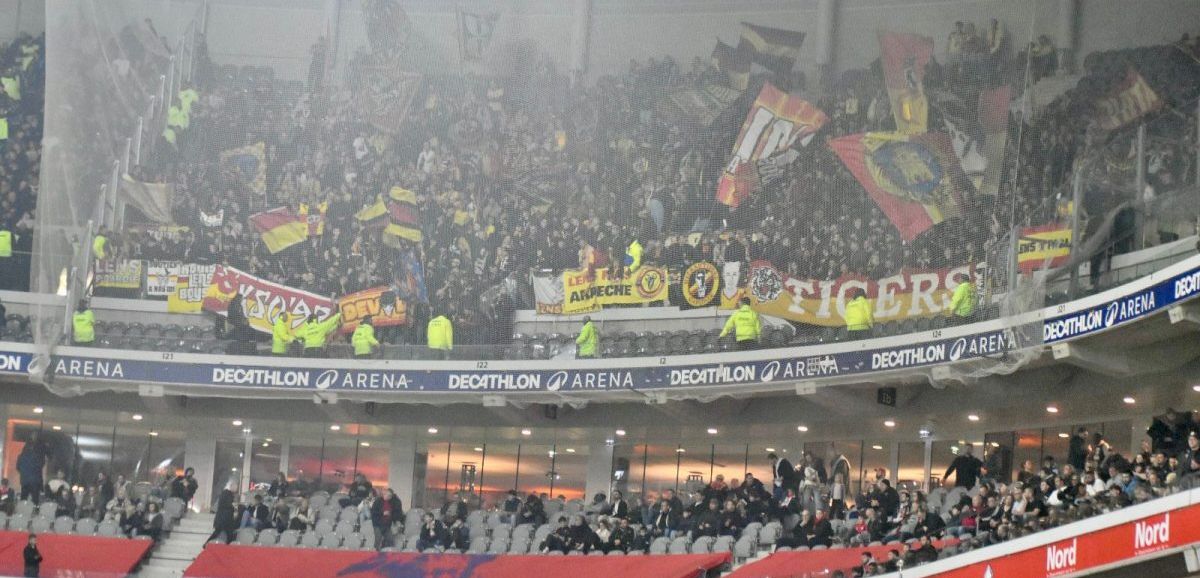 En chemin pour le derby Lille – Lens, un supporter lensois est décédé, victime d’un arrêt cardiaque