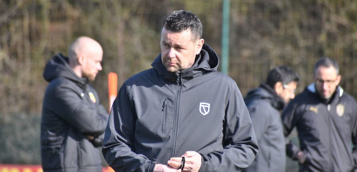 Le RC Lens n’a plus limogé un coach depuis plus de 6 ans et ça n’a rien de commun