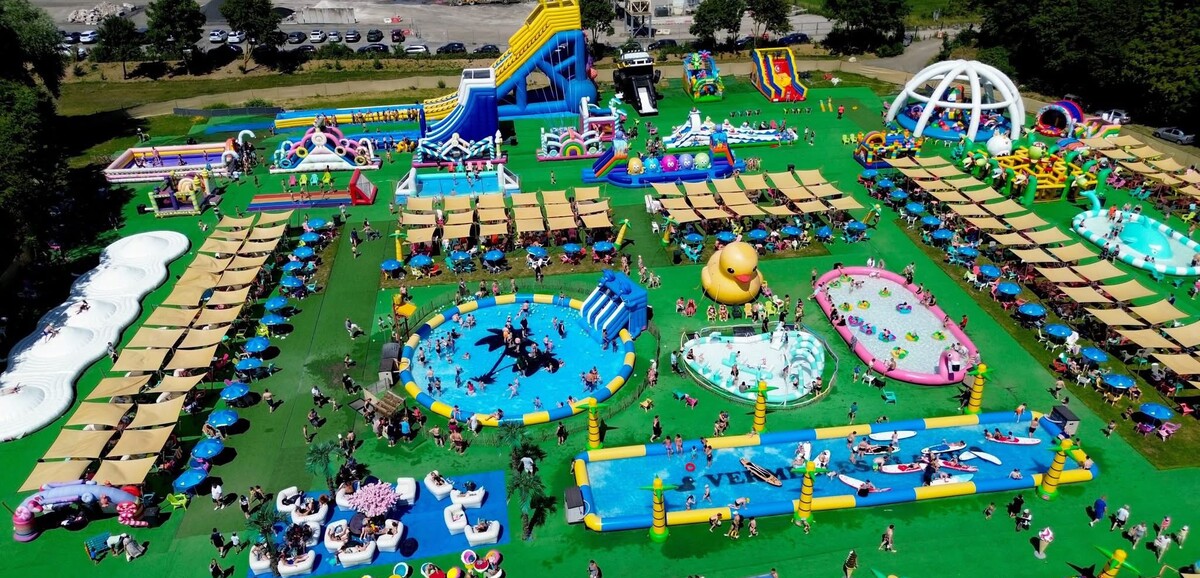 Le parc de jeux gonflables de Vermelles fait son retour avec 10 000 m²  d'activités