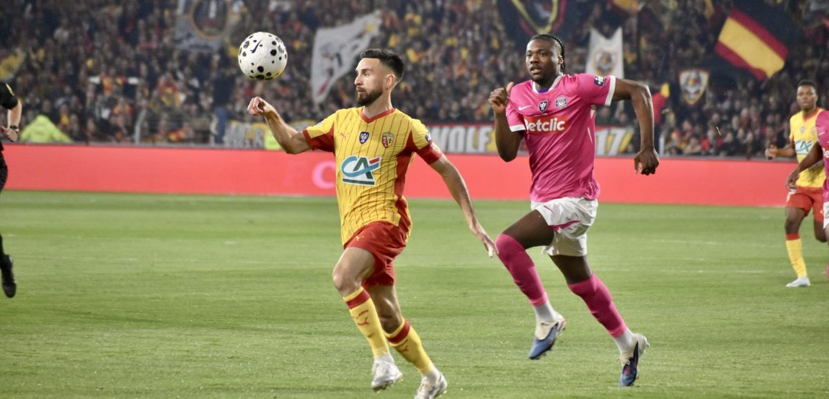 Rennes et le Paris FC attentifs à la situation d’Adrien Thomasson