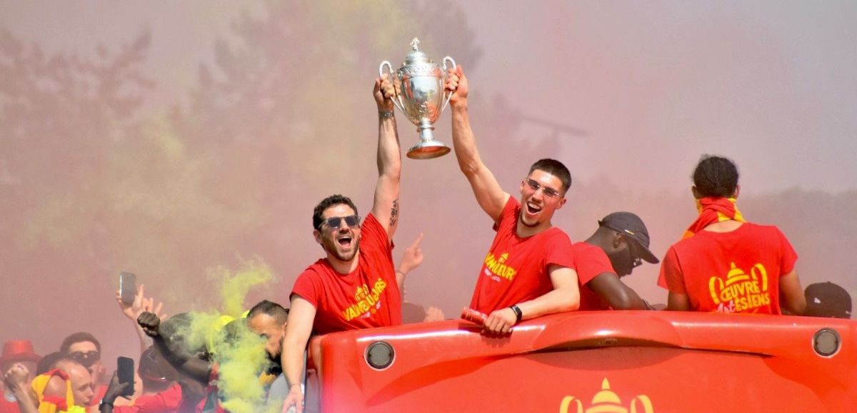 La Coupe de France exposée au Louvre-Lens dès vendredi !