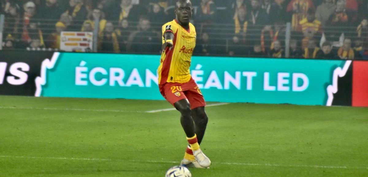 Des discussions avec Fenerbahçe pour Malang Sarr, pas encore en Turquie pour autant ?
