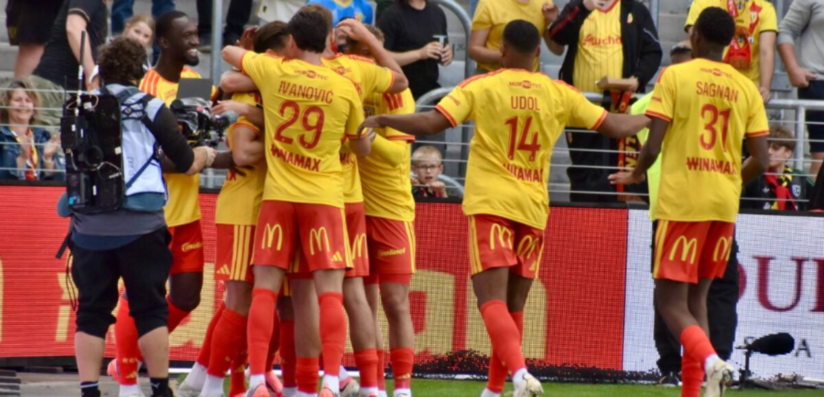 RC Lens-Auxerre (5-2) : Une victoire, un festival de buts et quand même encore un peu de travail