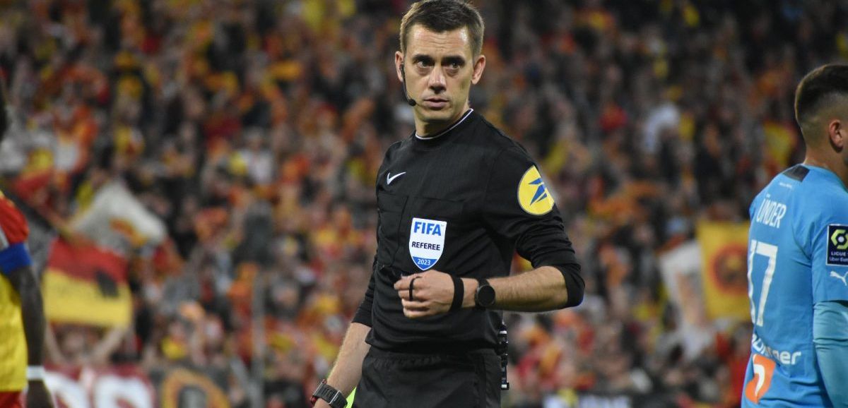 On connait désormais le corps arbitral complet pour Monaco-RC Lens