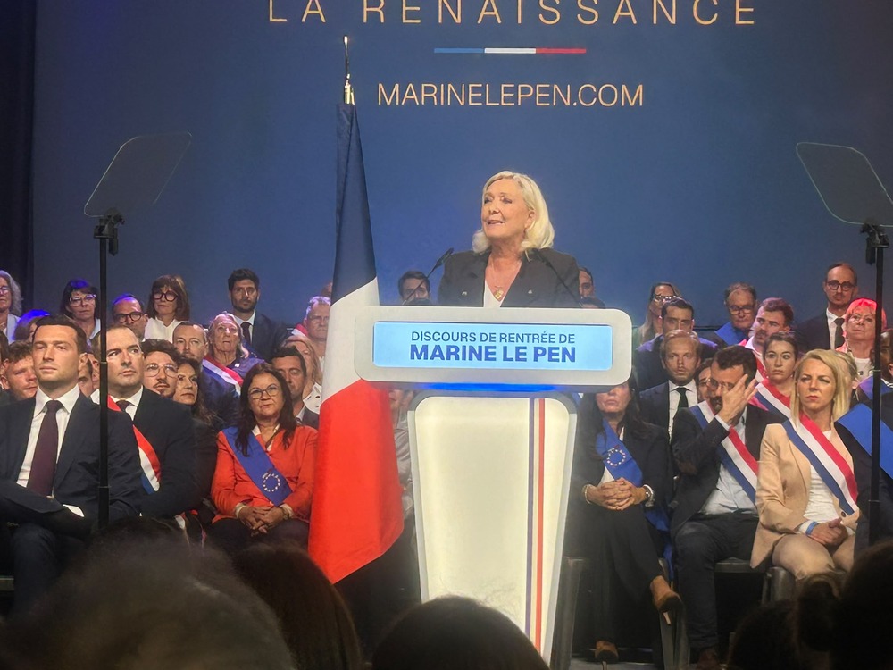 Pr sidentielle 2027 Marine Le Pen H nin Beaumont Fran ois Hollande 